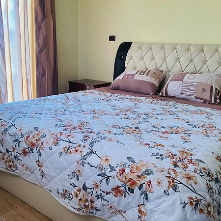Bilisht Hotel Paradise מראה חיצוני תמונה