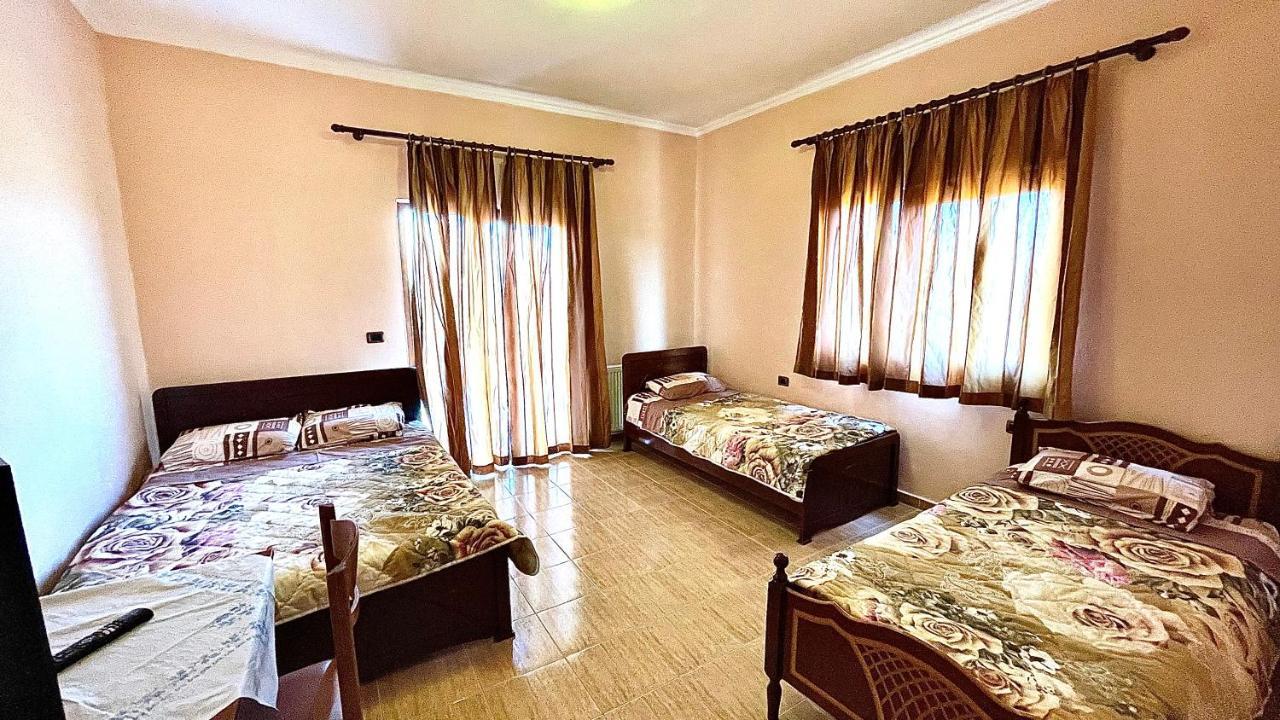 Bilisht Hotel Paradise מראה חיצוני תמונה